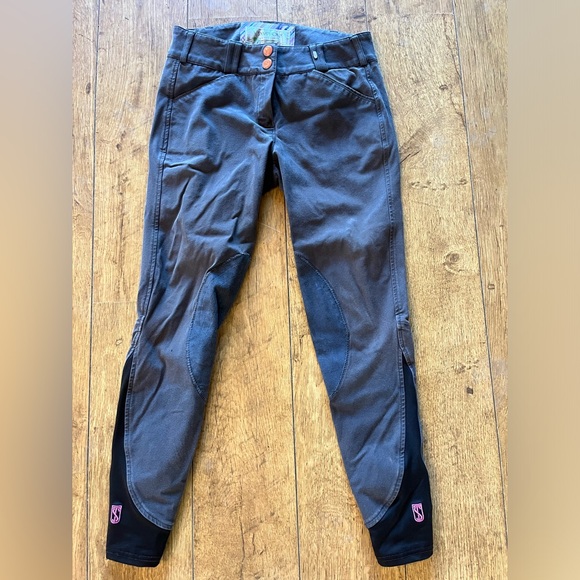 Breeches - Picture 1 of 3